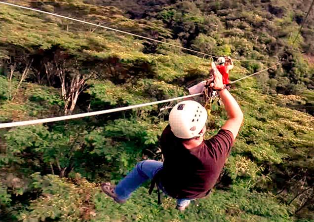 zip-lining-cusco