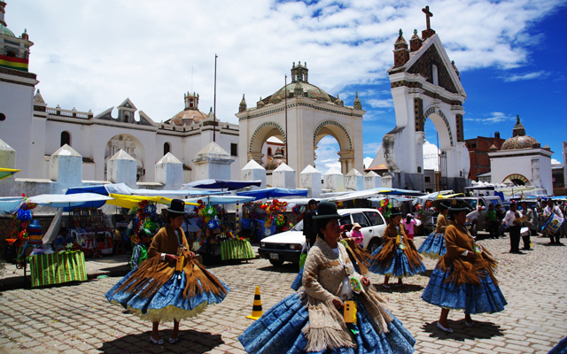  Conoce la historia religiosa Basílica de la Señora Copacabana o Virgen Morena