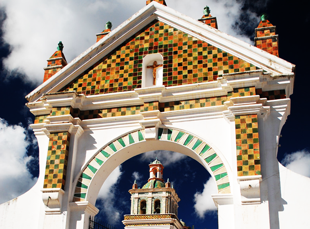  Conoce la historia religiosa Basílica de la Señora Copacabana o Virgen Morena