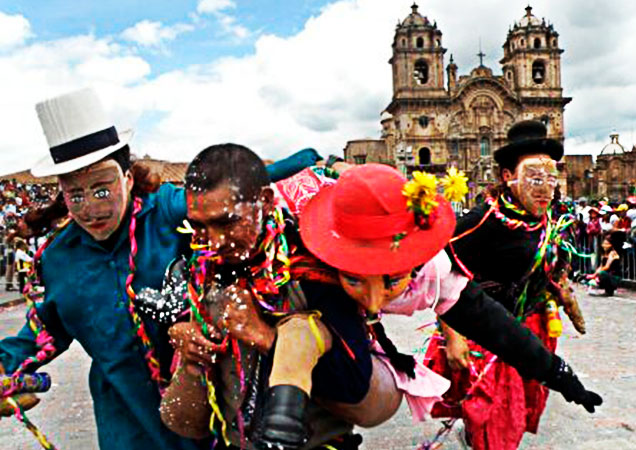 Carnavales en Cusco