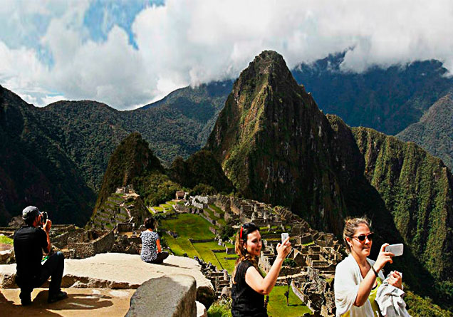 celular-aliado-machu-picchu