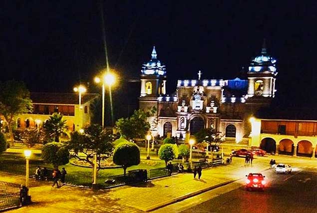 plaza-ayacucho