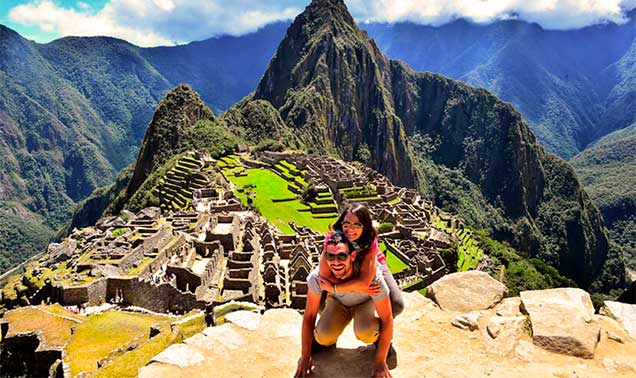 machu-picchu-feliz