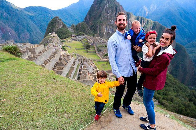 machu-picchu-tour-familia