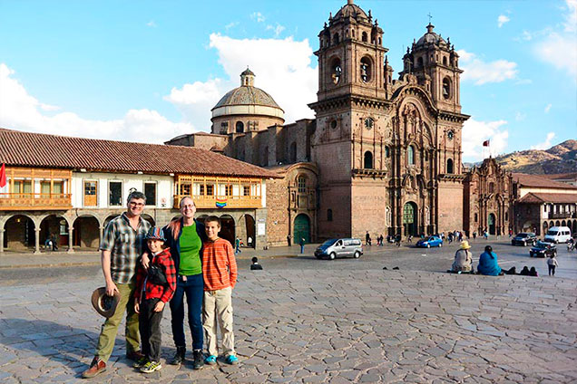 plaza-cusco-peru-tour